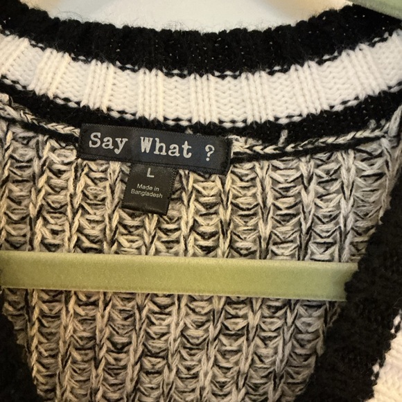 Say What? Monochrome Black and White V-Neck Sweater Large NWOT - Picture 5 of 8